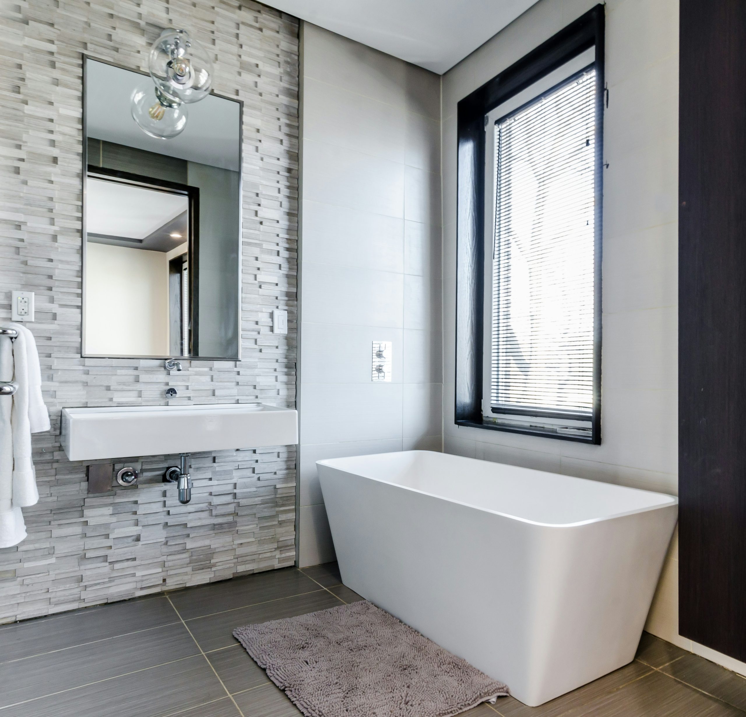 Bathrooms Renovations and Remodelings in Windsor and the surroundings in the Ontario